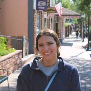 Meet your Posher, Kayla